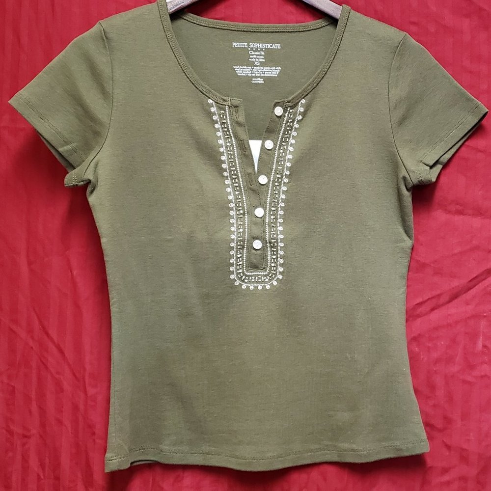 Petite Sophisticate Size XS, Sage colored, Sequins & Print Short Sleeve T-Shirt.